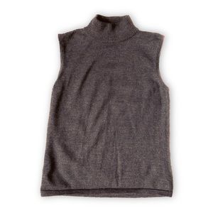 ✔️TAHARI Gray Sleeveless Turtleneck Sweater